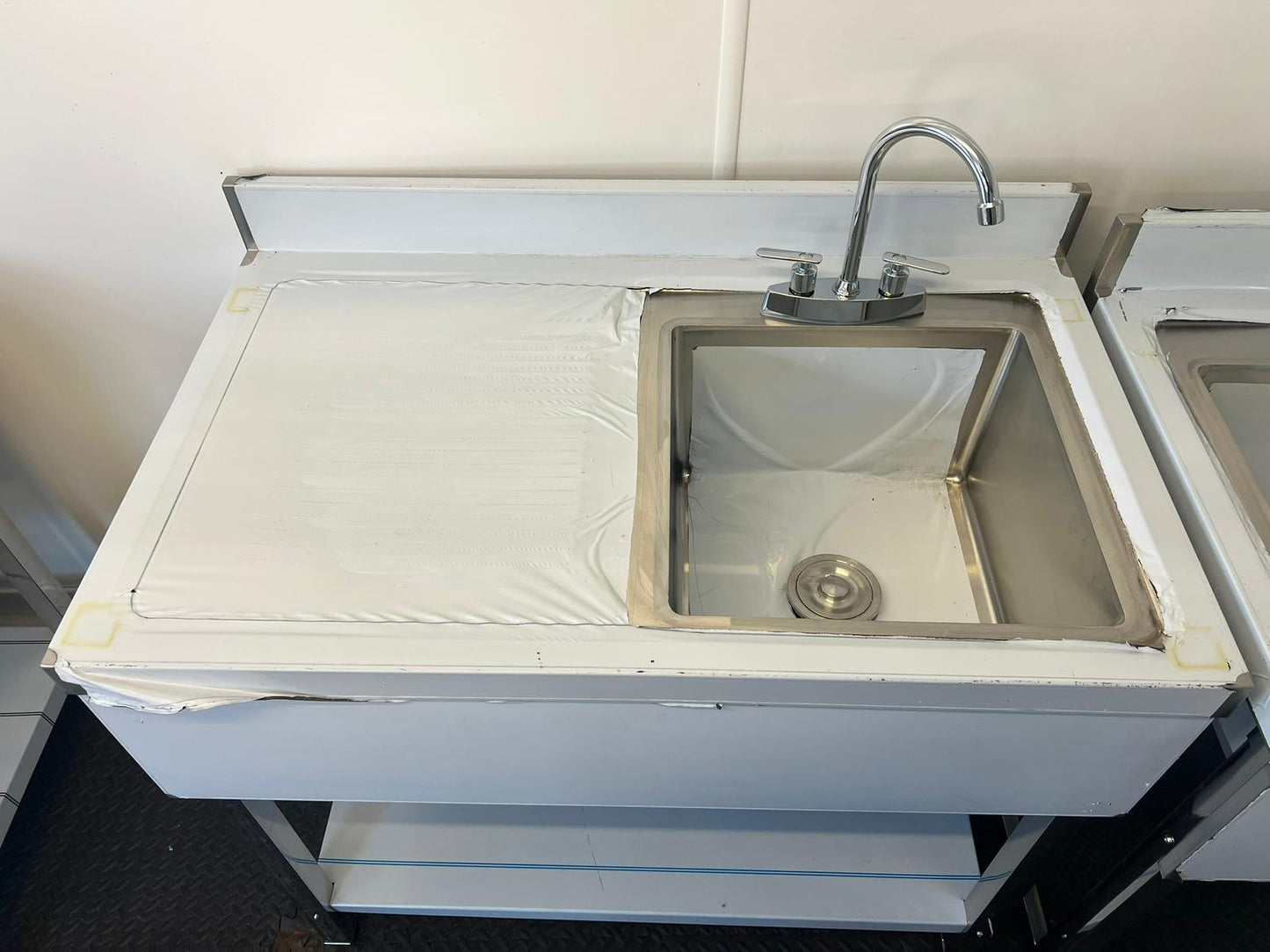 Commercial kitchen single bowl sink left hand drainer 1.2m